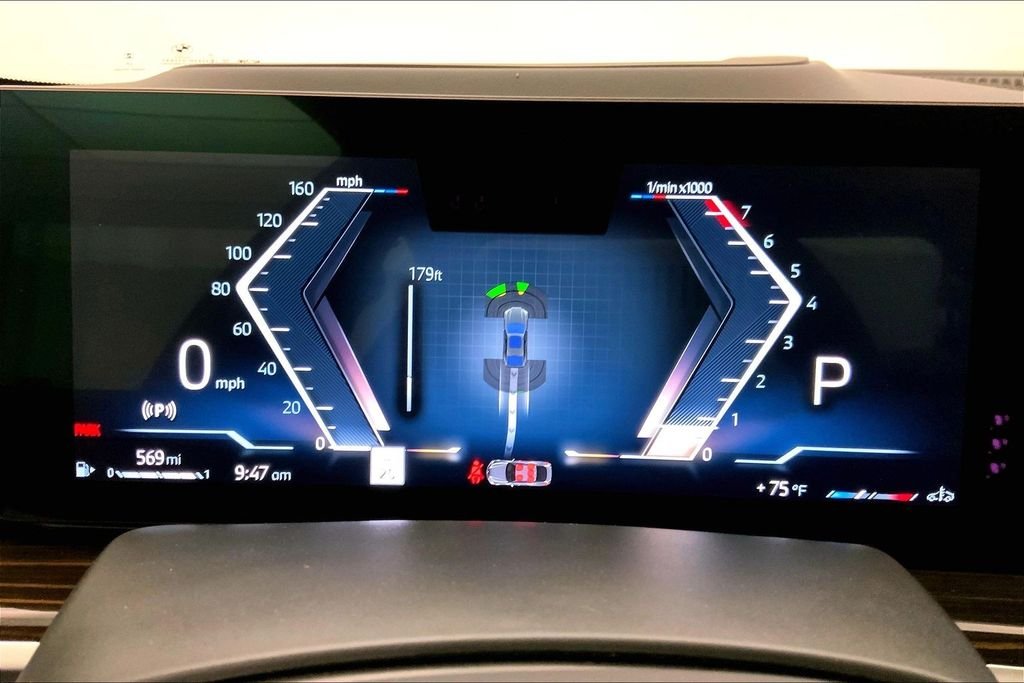 Used 2026 Manhattan Green Metallic BMW  image 20