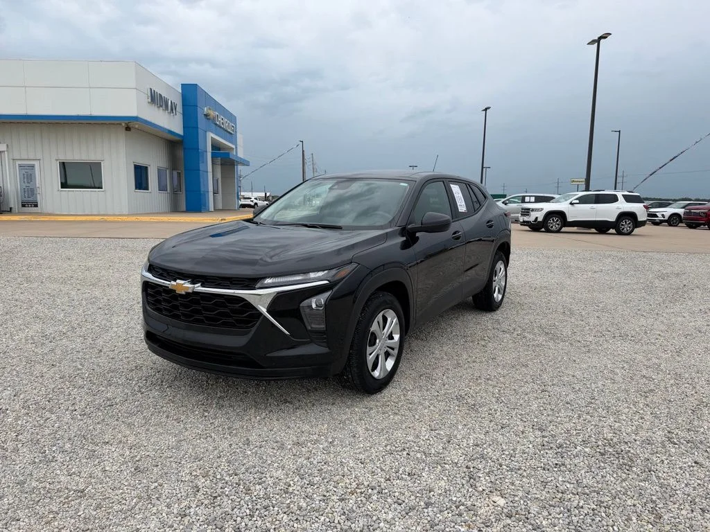 Used 2026 Black Chevrolet LS image 7