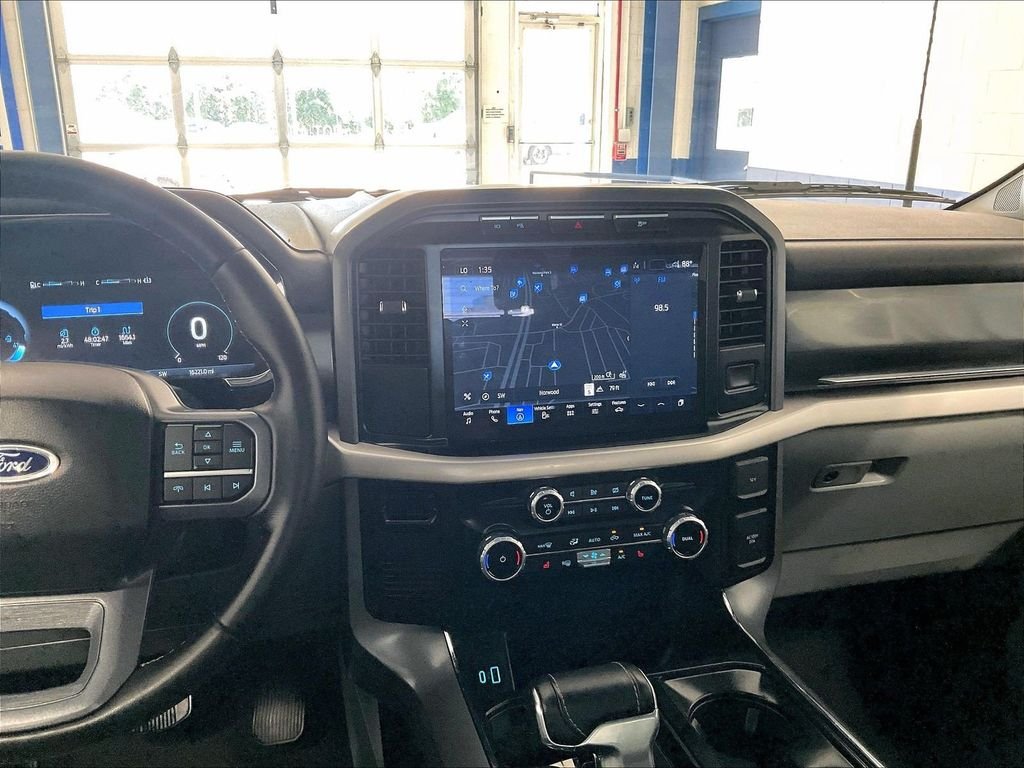 Used 2023 Silver Ford XLT image 18