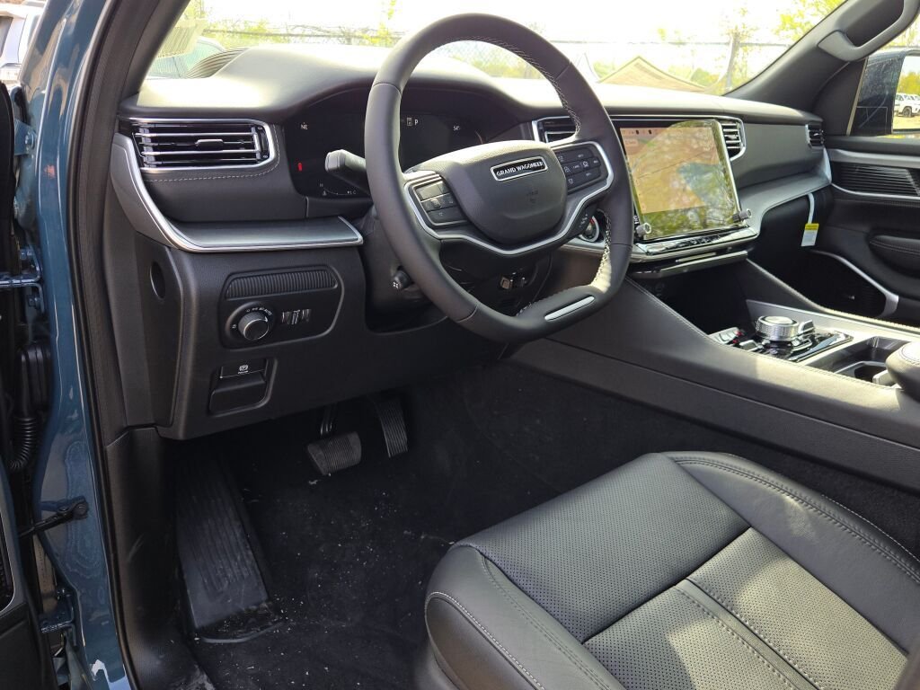 New 2026 Steel Blue Exterior Paint Jeep Limited Reserve image 22