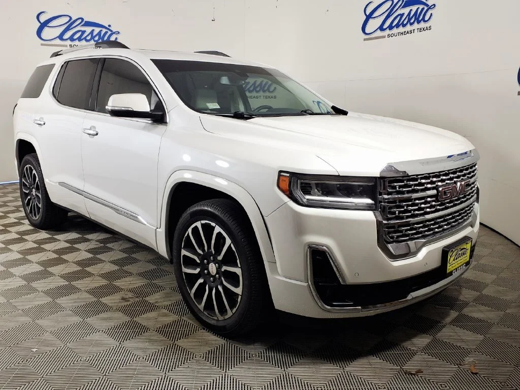 Used 2020 White GMC Denali image 1