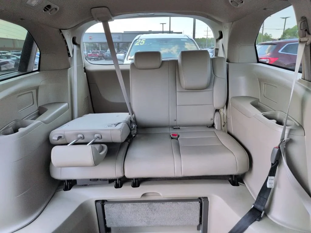 Used 2016  Honda EX-L image 22