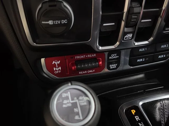 Used 2024 Hydro Blue Pearl Coat Jeep Rubicon X image 19