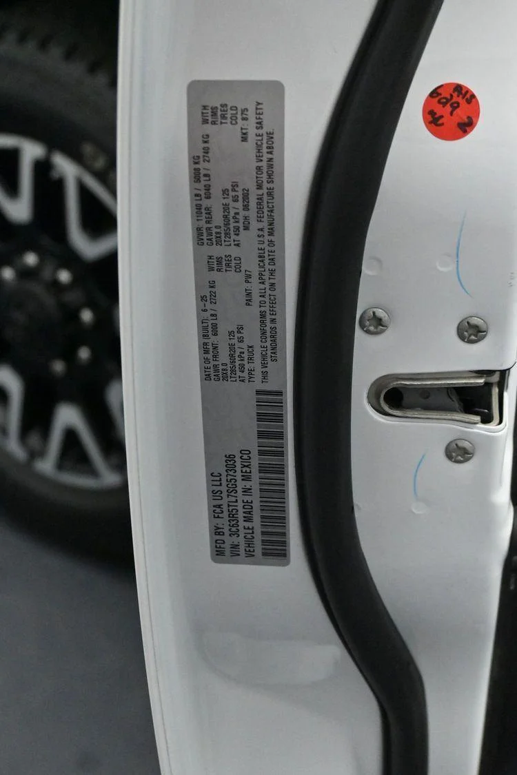 Used 2025 White Ram Limited image 41