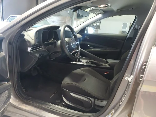 Used 2023 Silver Hyundai SE image 8