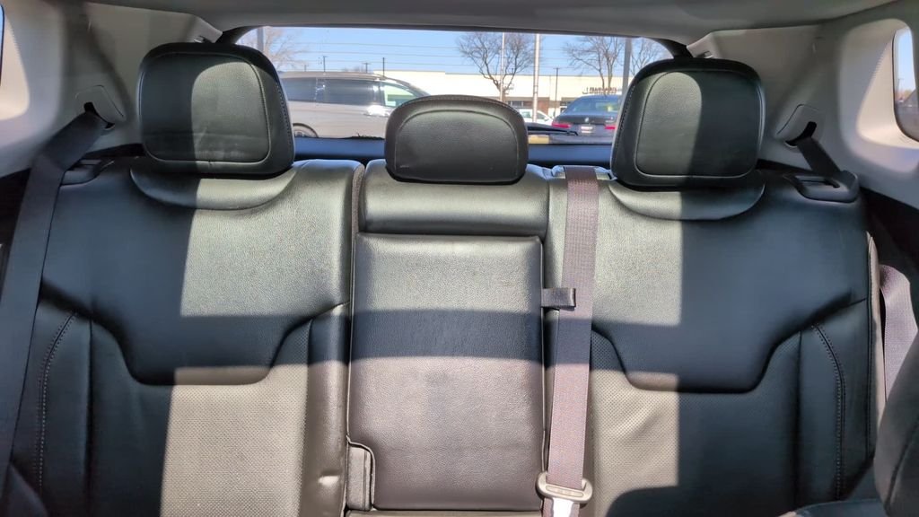 Used 2022 Gray Jeep Trailhawk image 25