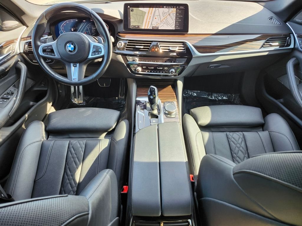 Used 2023 Gray BMW 540i xDrive image 13