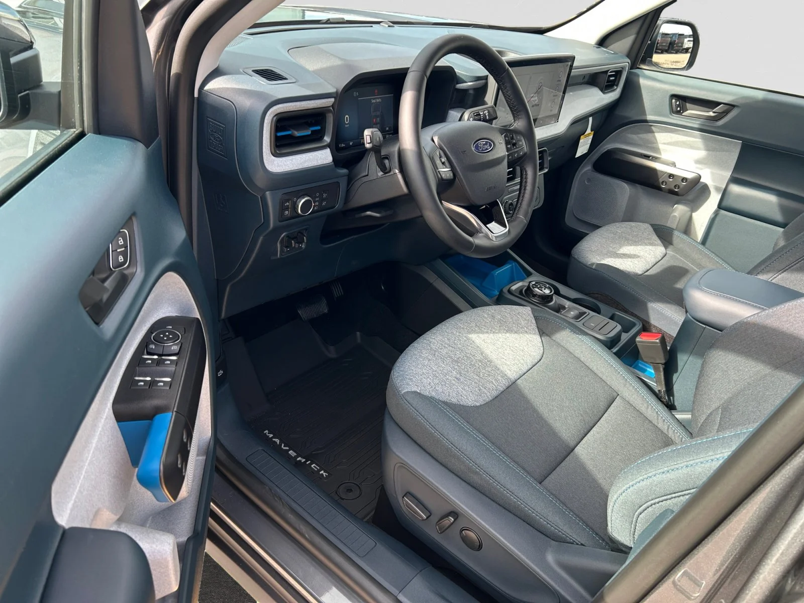 New 2026 Carbonized Grey Metallic Ford XLT image 12