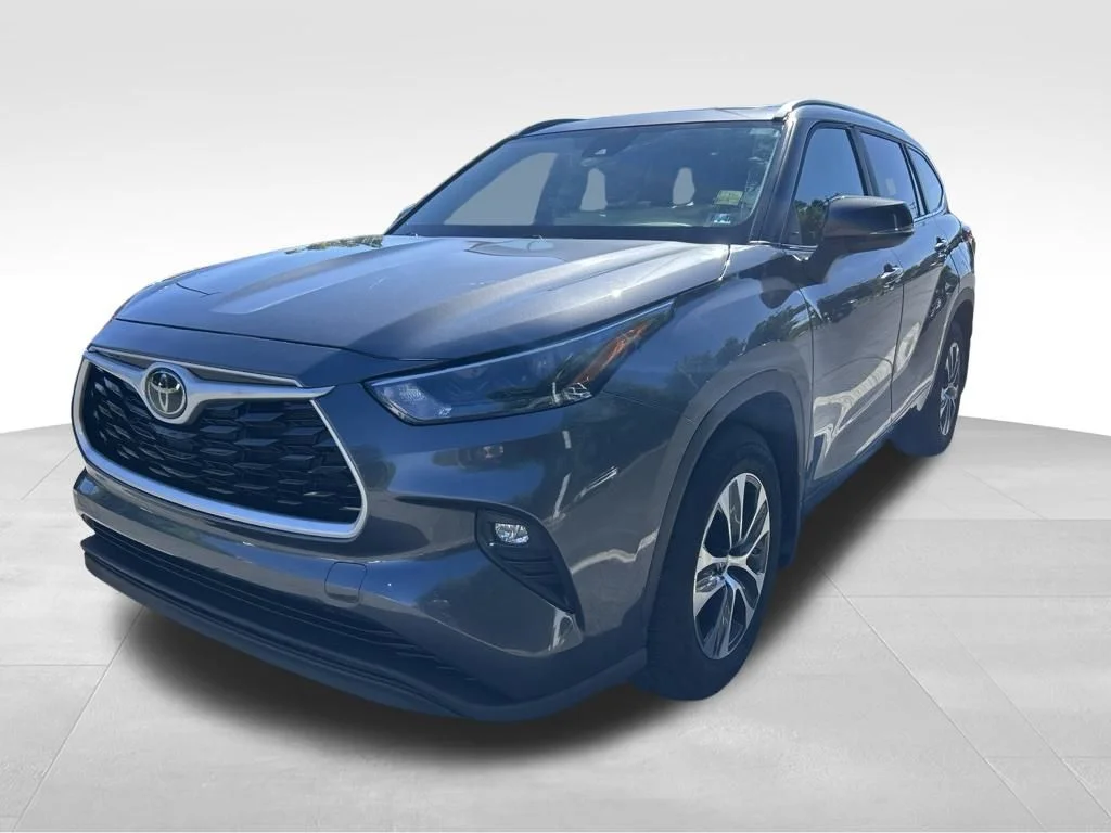 Used 2023 Gray Toyota XLE image 1