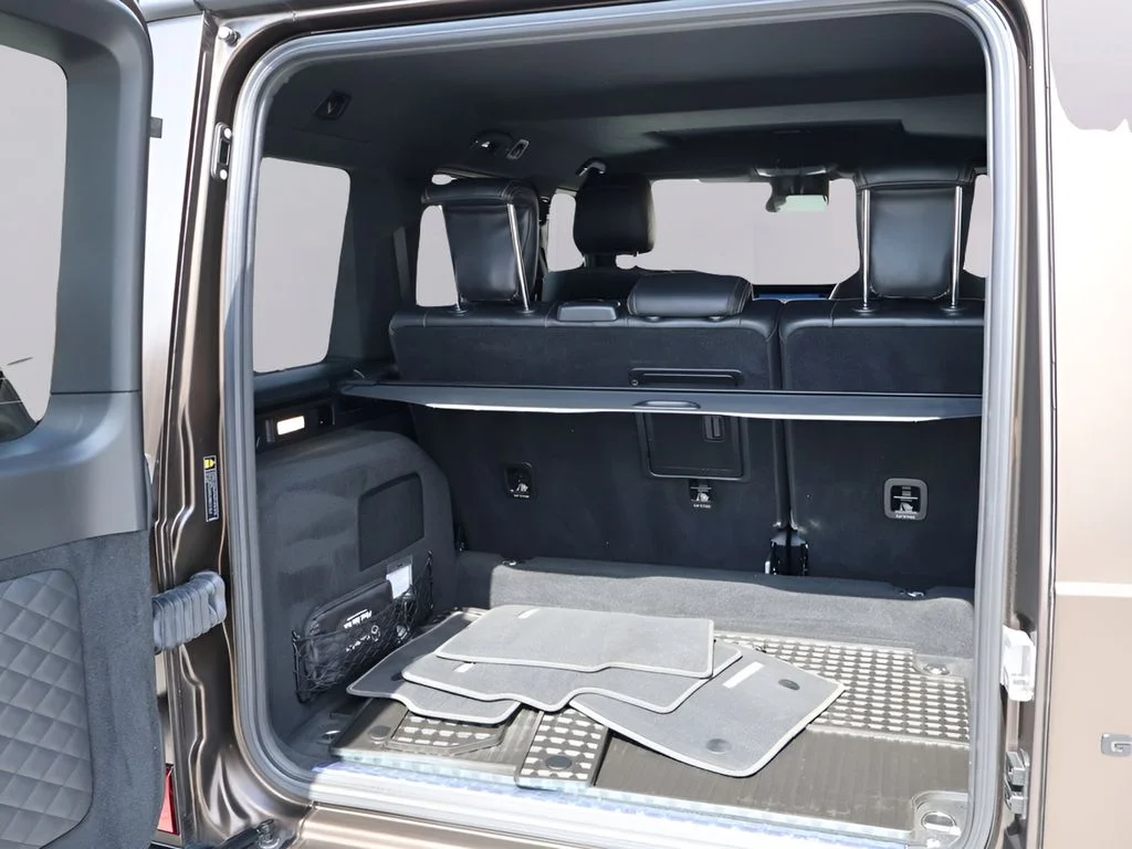 Used 2024 MANUFAKTUR Dakota Brown magno Mercedes-Benz G 63 AMG® image 17