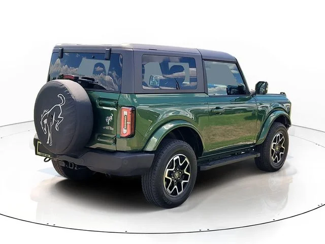 Used 2023 Green Ford Outer Banks image 7