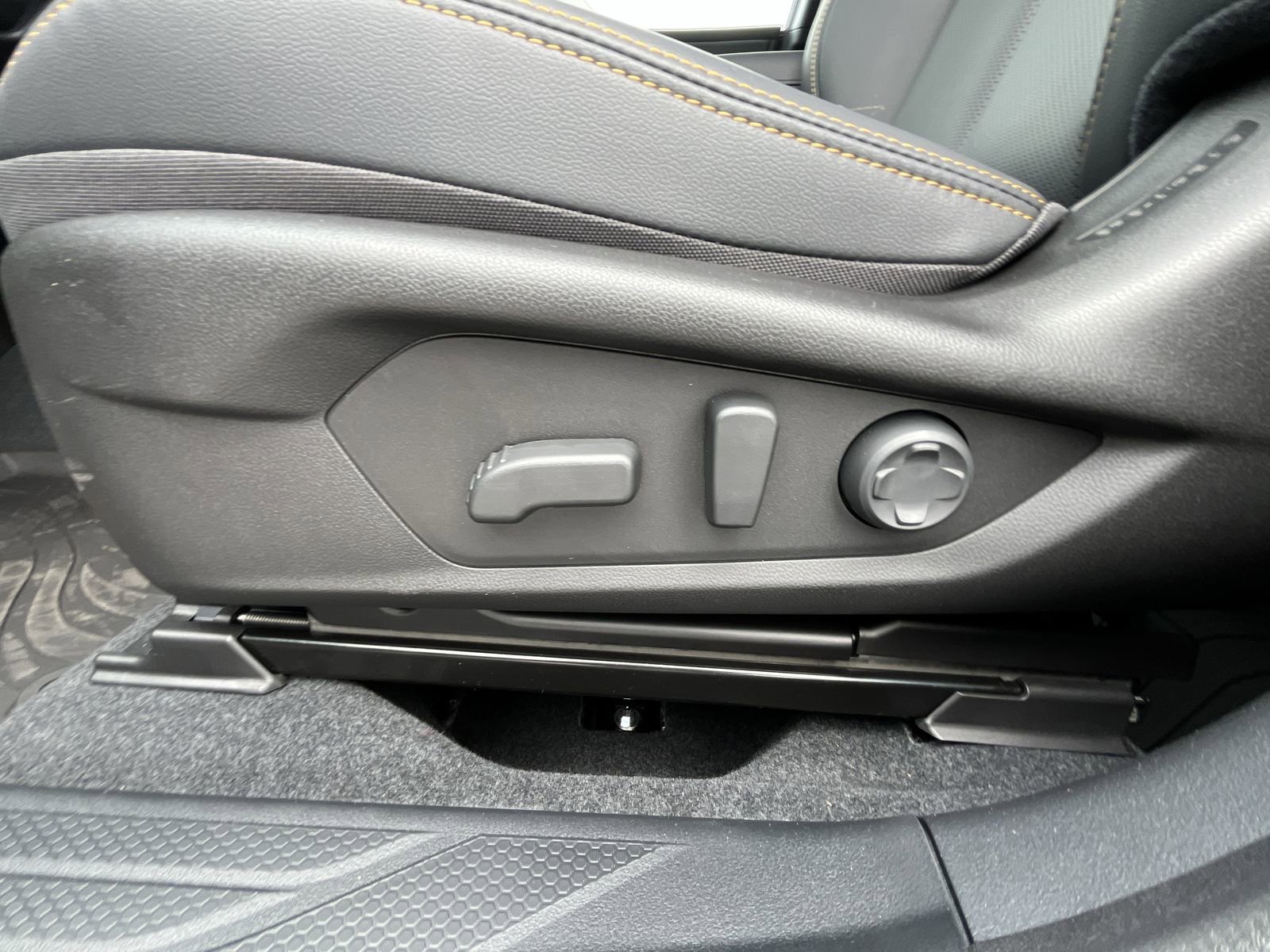 New 2026 CRYSTAL BLACK SILICA Subaru Wilderness image 16