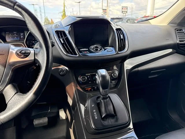 Used 2016 Magnetic Ford Titanium image 21