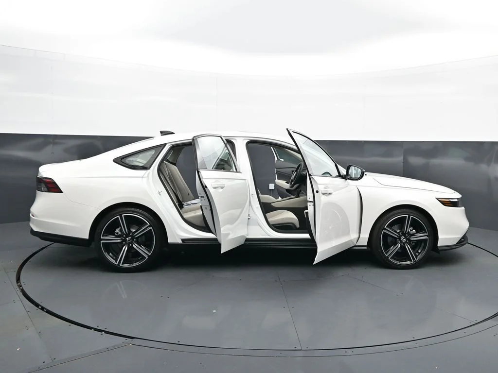 New 2026 Platinum White Pearl Honda SE image 31