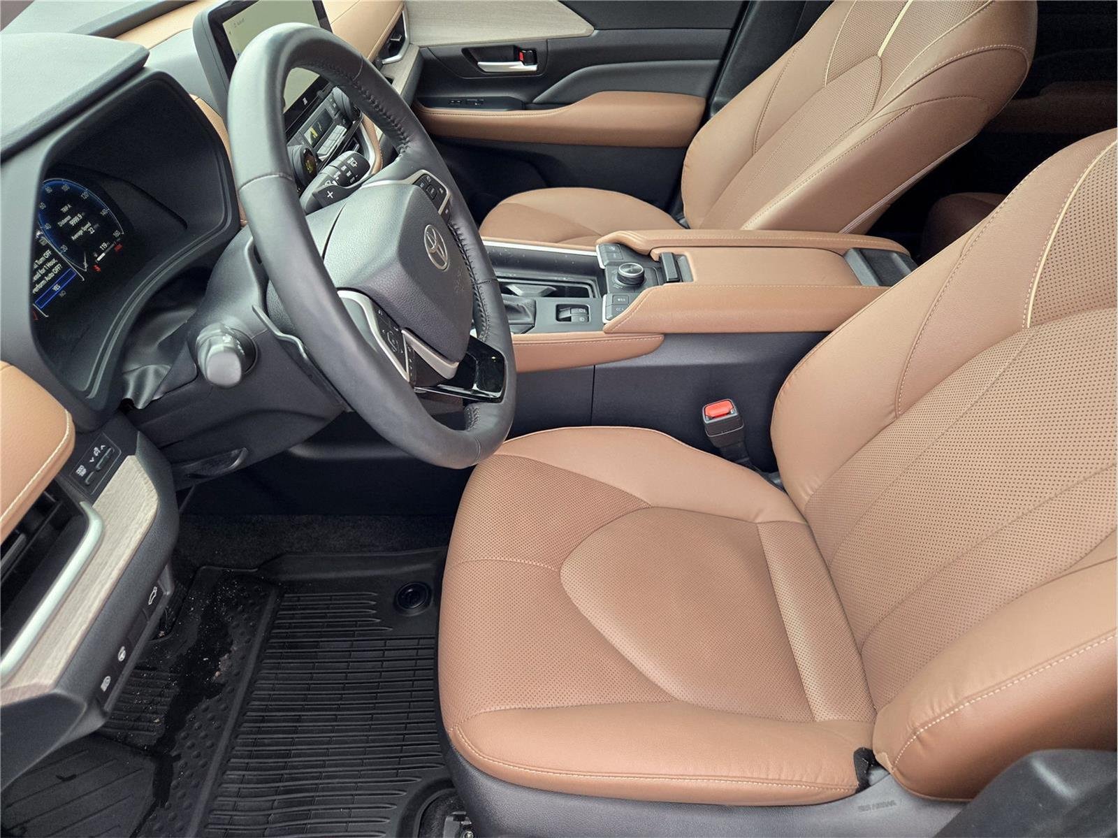 Used 2024 Celestial Silver Metallic Toyota Platinum image 13