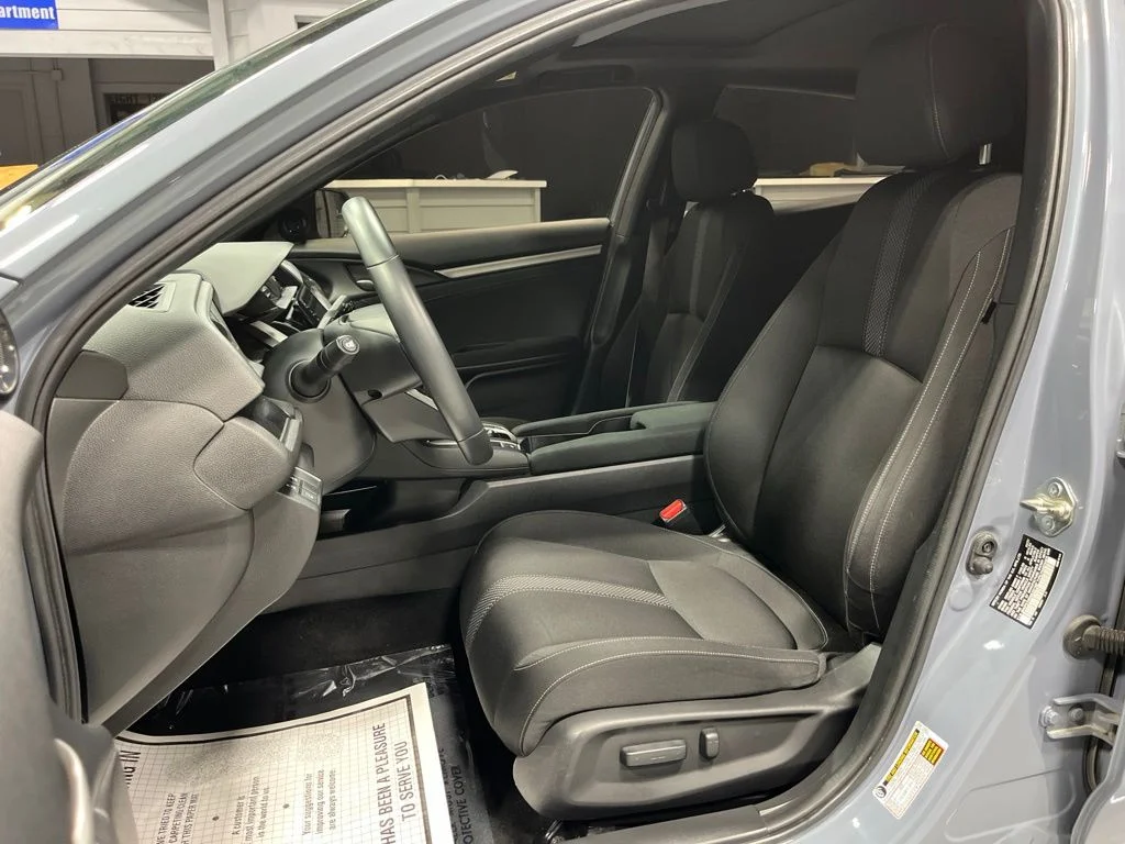 2021 Honda Civic Hatchback EX - Photo 12
