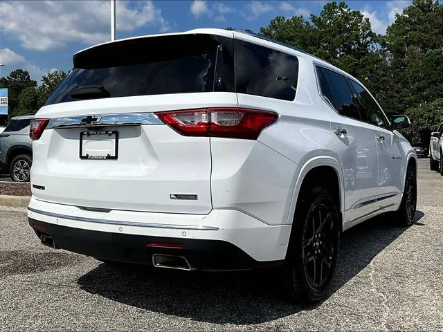 Used 2018 White Chevrolet Premier image 4