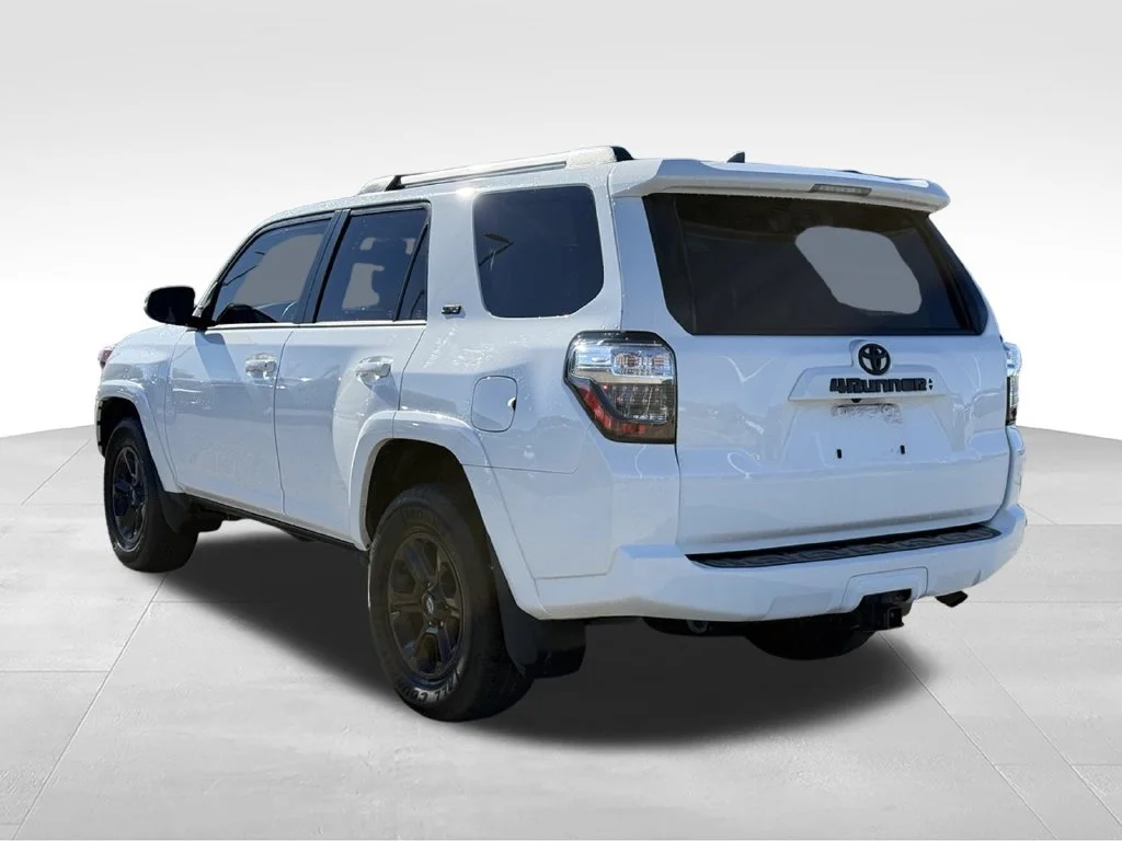 Used 2023 White Toyota SR5 Premium image 3
