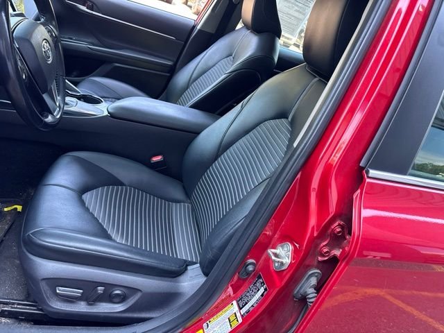 Used 2020 Red Toyota SE image 15