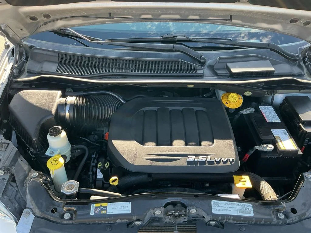 Used 2016 Silver Chrysler Touring image 23