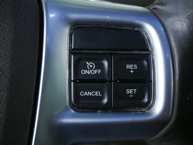 Used 2012 White Chrysler Touring image 25
