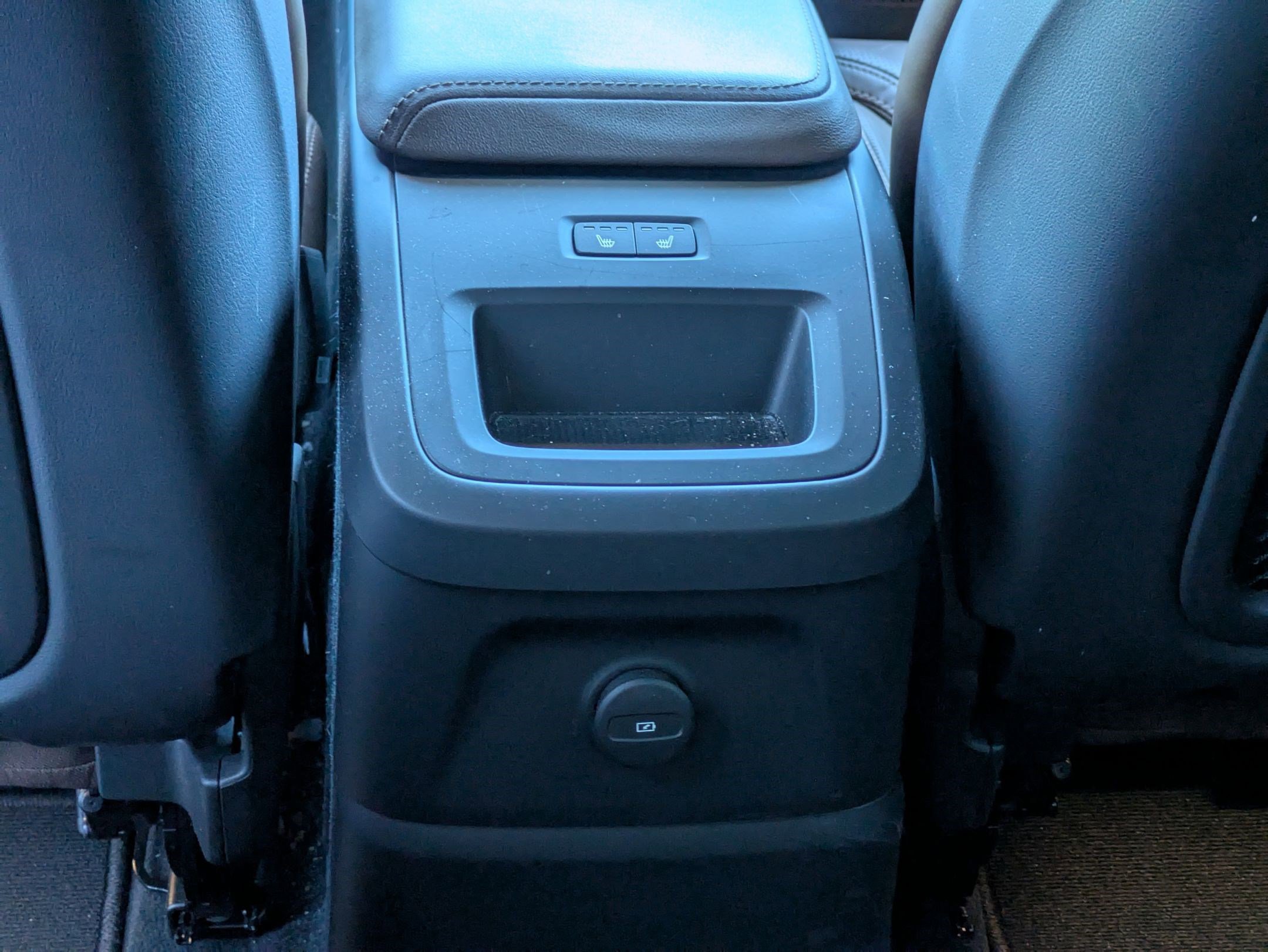 Certified Used 2023 Onyx Black Volvo Ultimate Bright Theme image 23