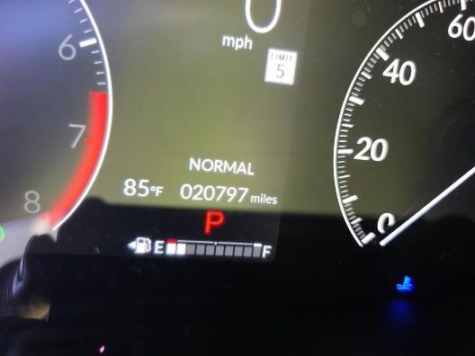 Used 2023  Honda LX image 18