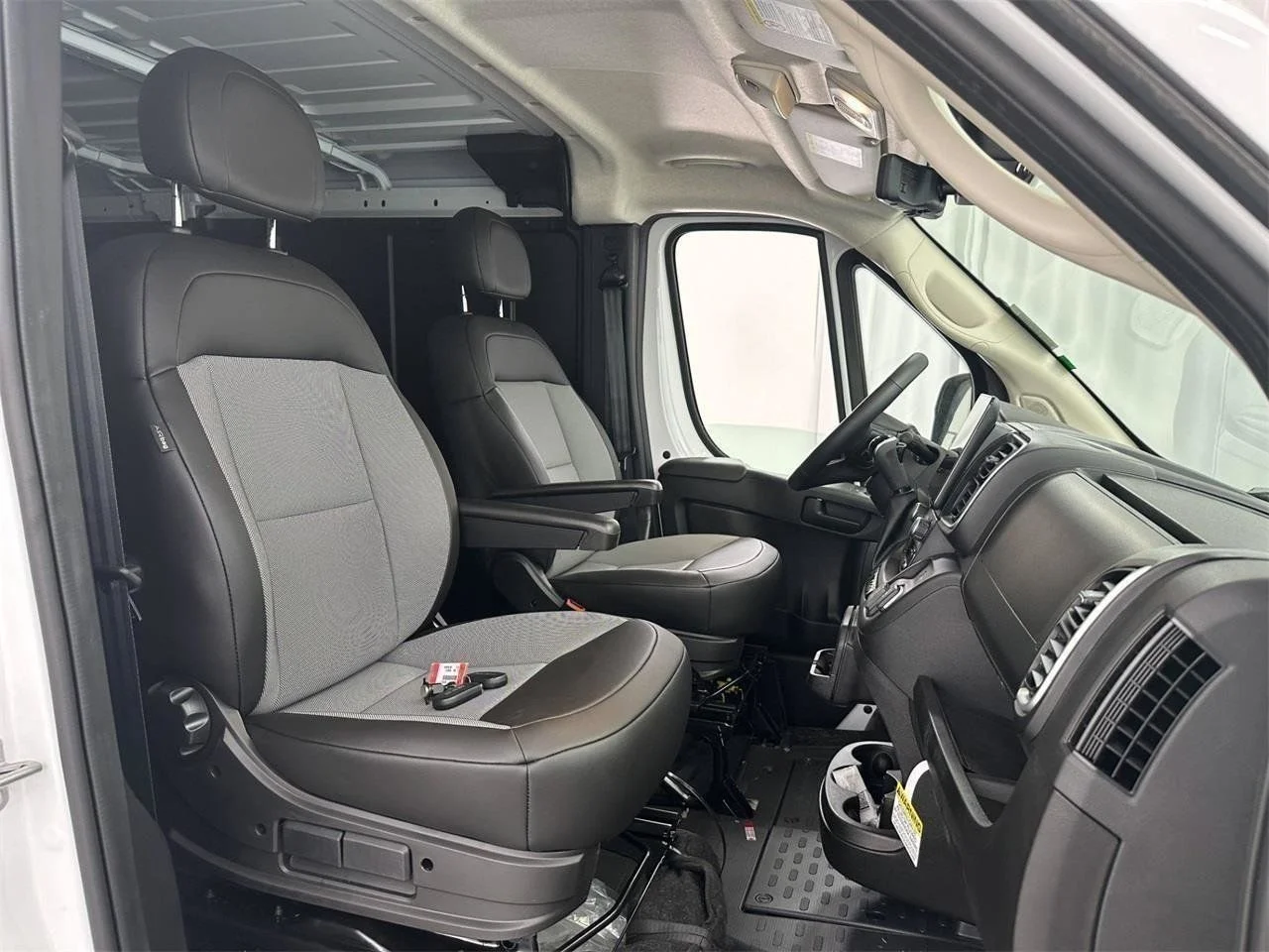 Used 2024 White Ram Low Roof image 20