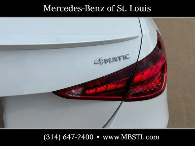 New 2026 MANUFAKTUR Moonlight White Metallic Mercedes-Benz C 300 image 5