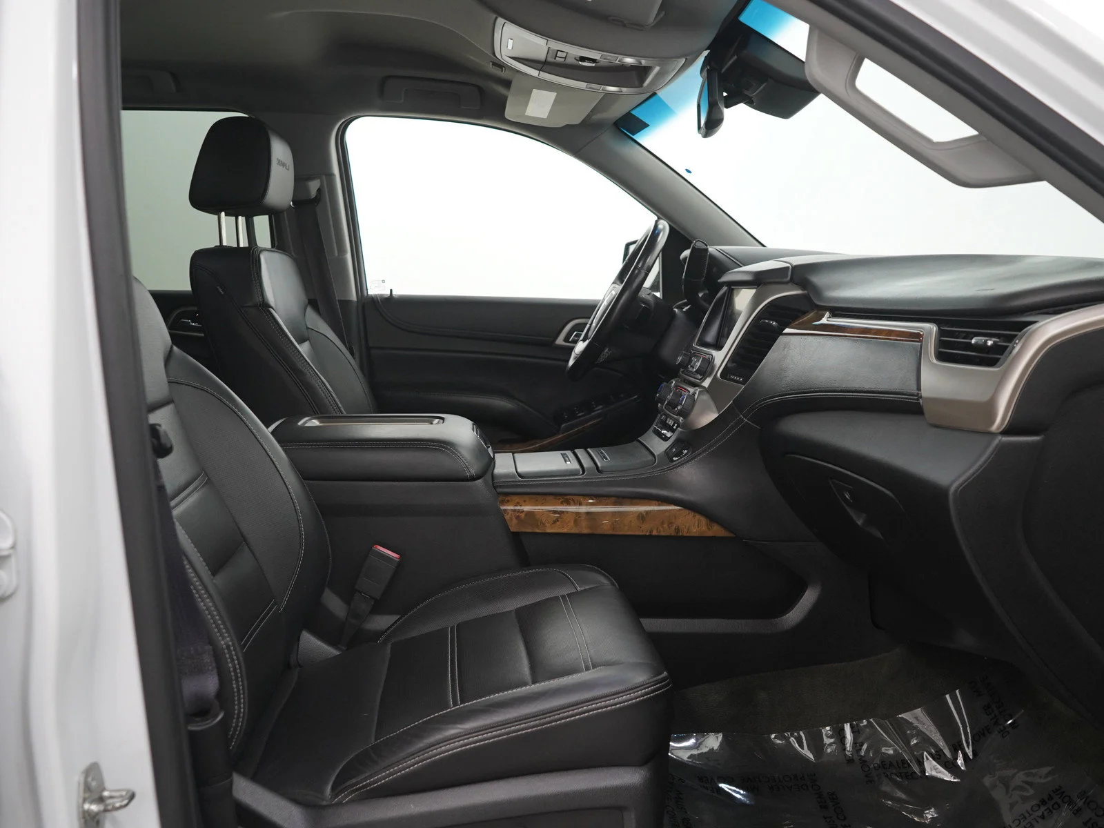 Used 2015 White GMC Denali image 13