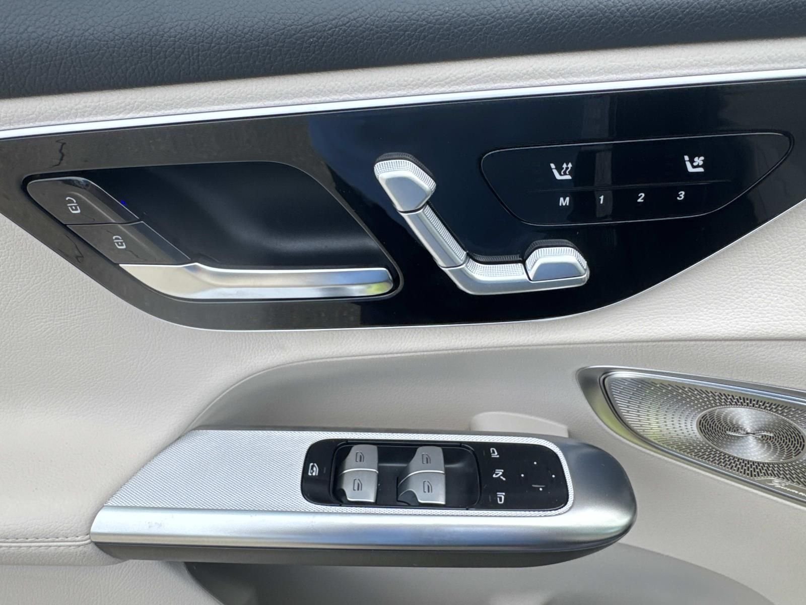 New 2027 Gray Mercedes-Benz GLC 300 image 14