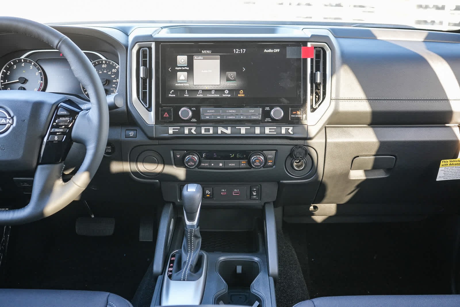 Nueva Nissan Crew Cab SV Super Black 2027, imagen 16