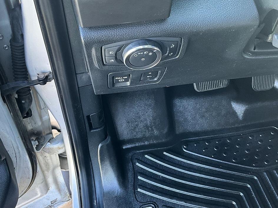 Used 2019 Silver Ford XLT image 24