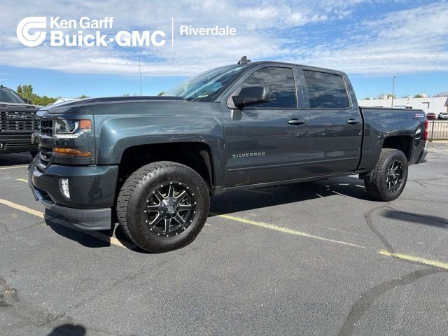 2017 Chevrolet Silverado 1500 LT 4WD photo