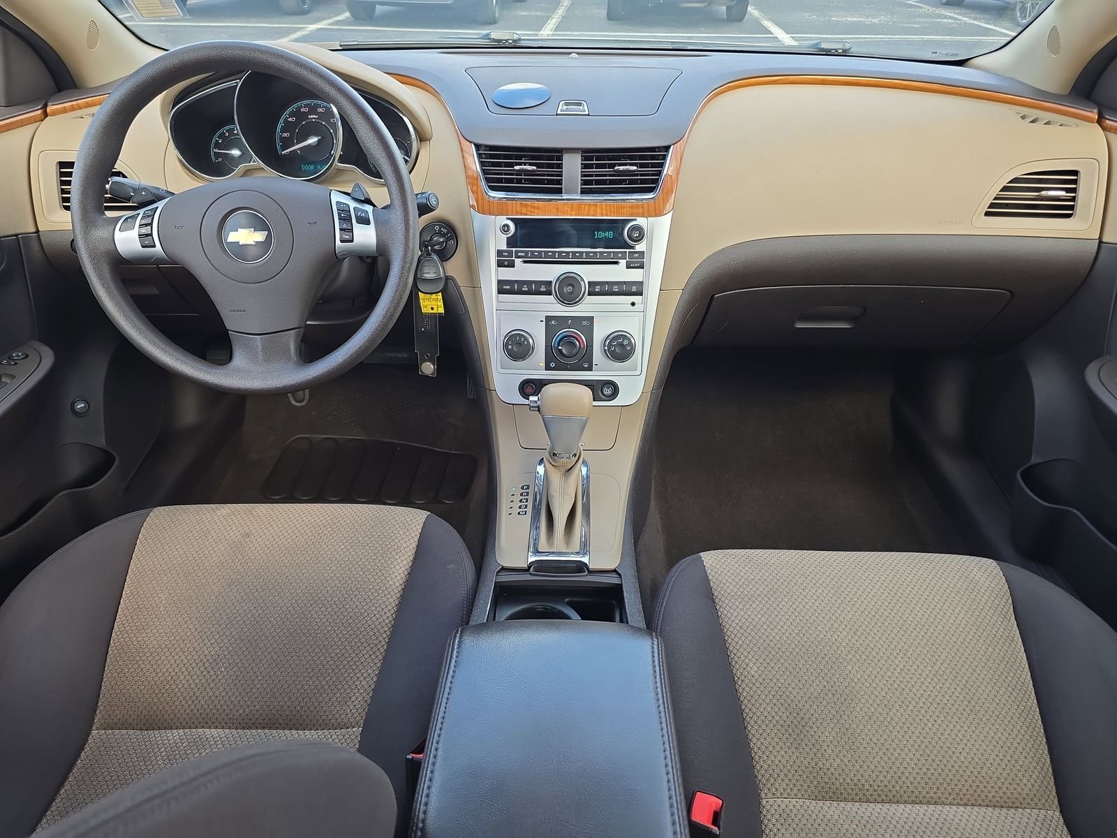 Used 2010 Gold Chevrolet LT image 8