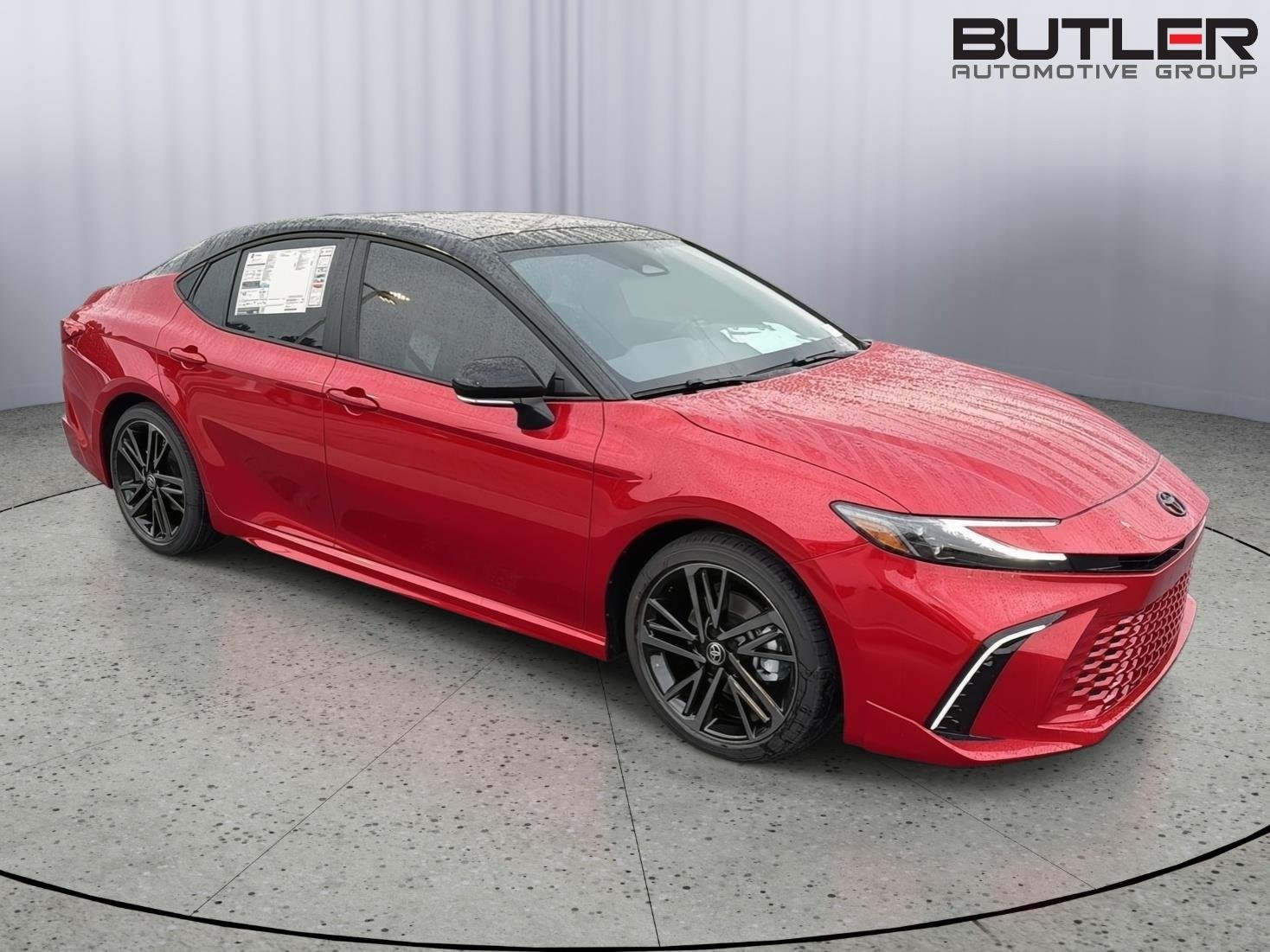 New 2026 Supersonic Red with Midnight Black Metallic roof Toyota XSE image 8