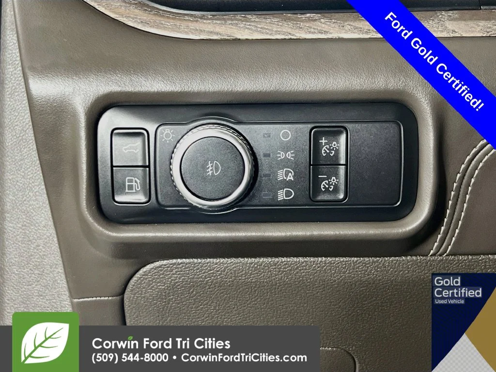 Used 2021 White Ford Platinum image 20