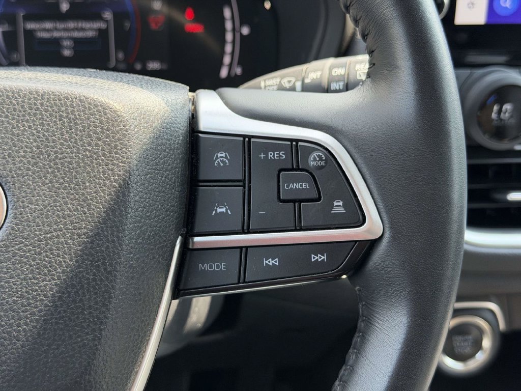 Used 2025 Black Toyota XLE image 10