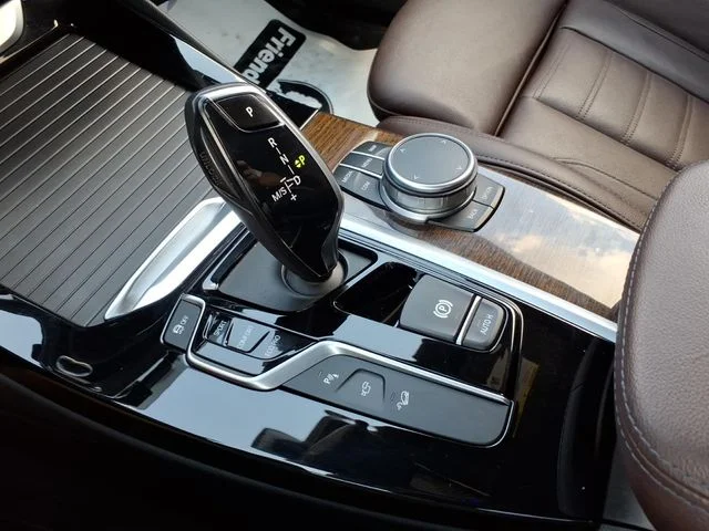 Used 2020 White BMW xDrive30i image 32