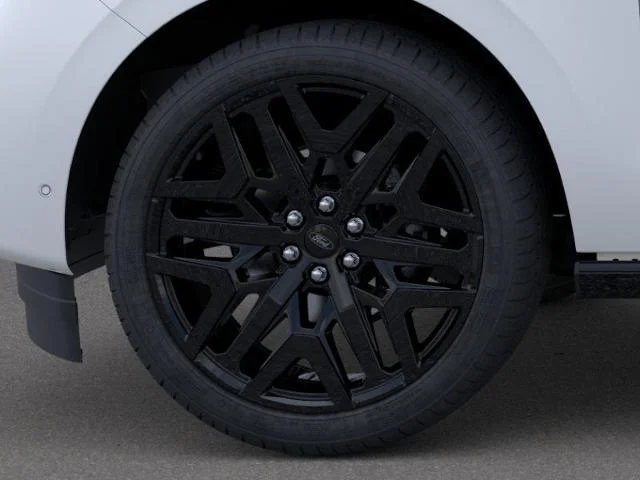 New 2026 Star White Metallic Tri-Coat Ford Platinum® image 42