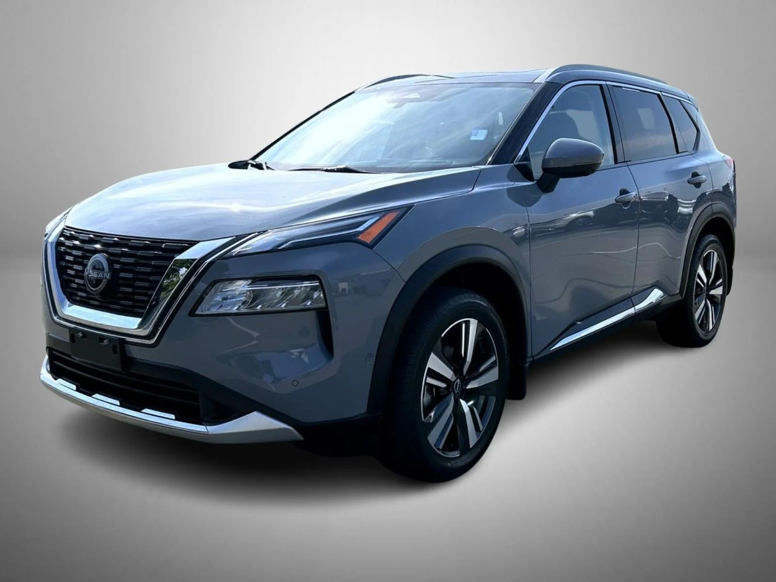 Used 2023 Gray Nissan Platinum image 1