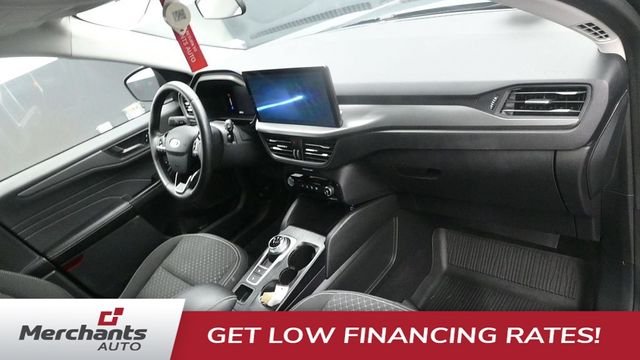 Used 2023 Gray Ford Active image 12