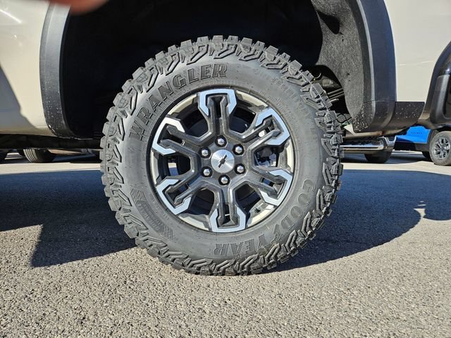 2026 Chevrolet Silverado 1500 ZR2 - Photo 15