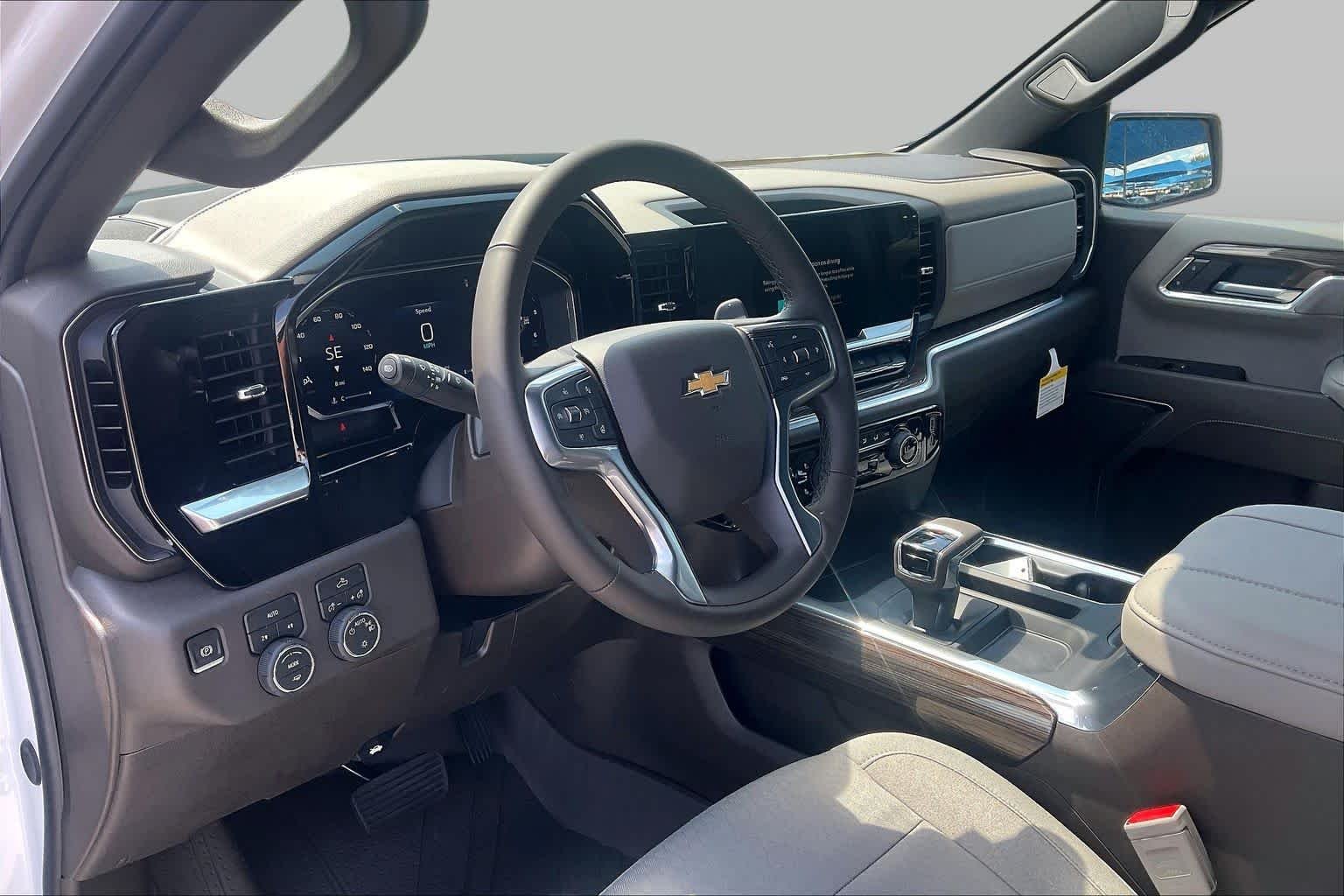 2026 Chevrolet Silverado 1500 LT - Photo 8
