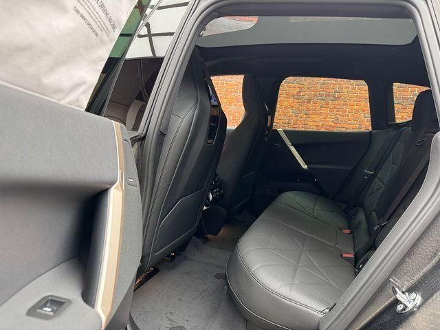 2026 BMW iX 60 - Photo 23