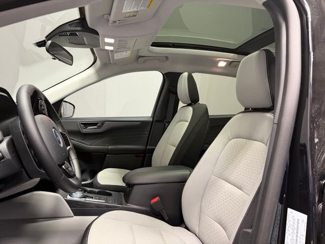 New 2026 Agate Black Metallic Ford Active® image 17