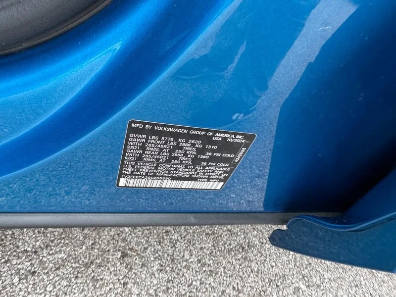 Used 2025 Mountain Lake Blue Metallic Volkswagen 2.0T SEL Premium R-Line 4MOTION image 28
