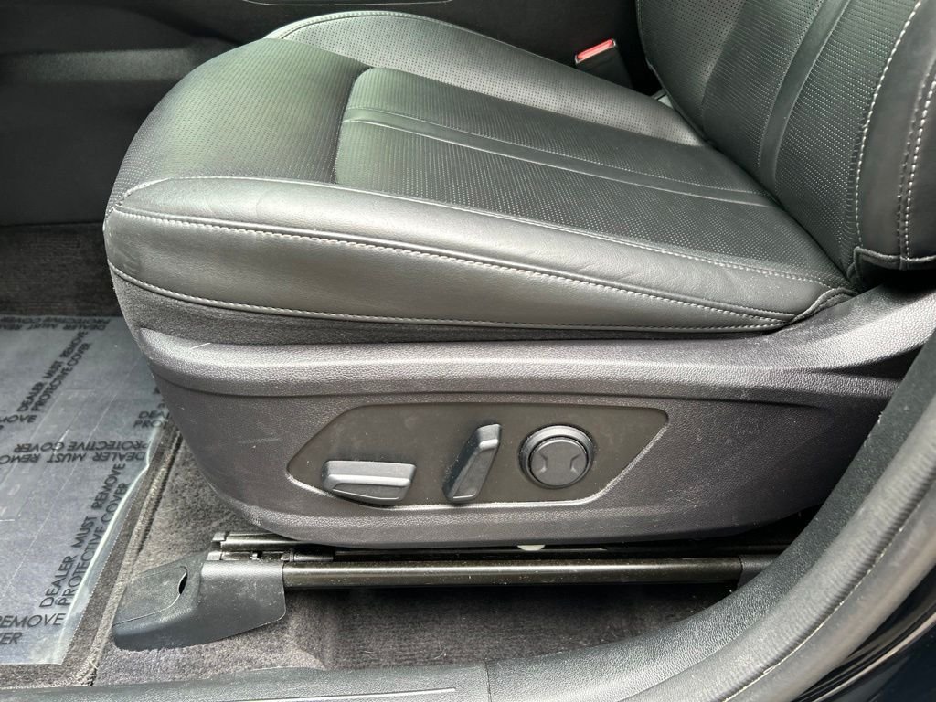 2024 Kia Sorento S - Photo 17