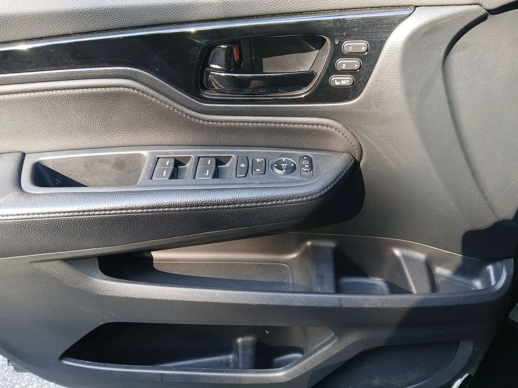 Used 2023  Honda Touring image 22