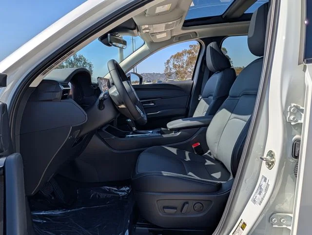 New 2026 Rhodium White Metallic Mazda 2.5 S Premium AWD image 12